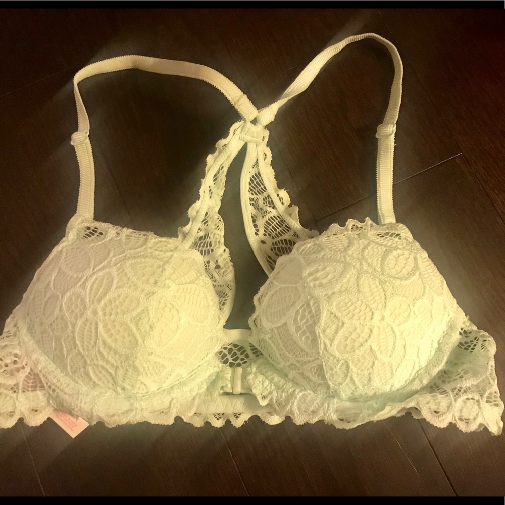 32A Victoria’s Secret Pink: Date Racerback; Mint